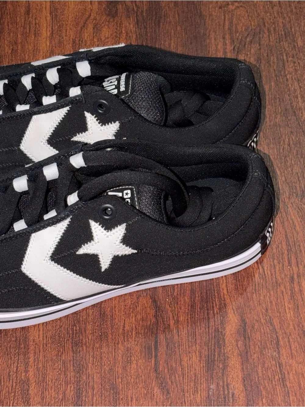 Converse size 11.5 Black and White shoes Low Top